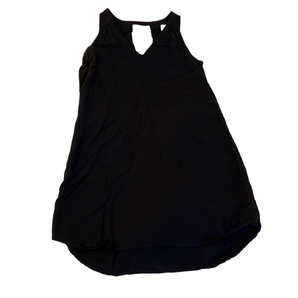 Old Navy long flowy tank. 24” pit to hem. Great piece for spring